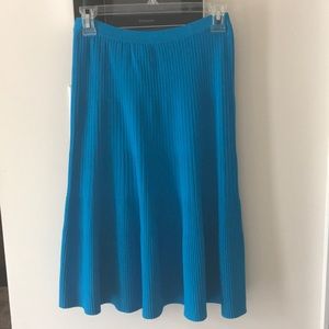 Knee length flowy skirt